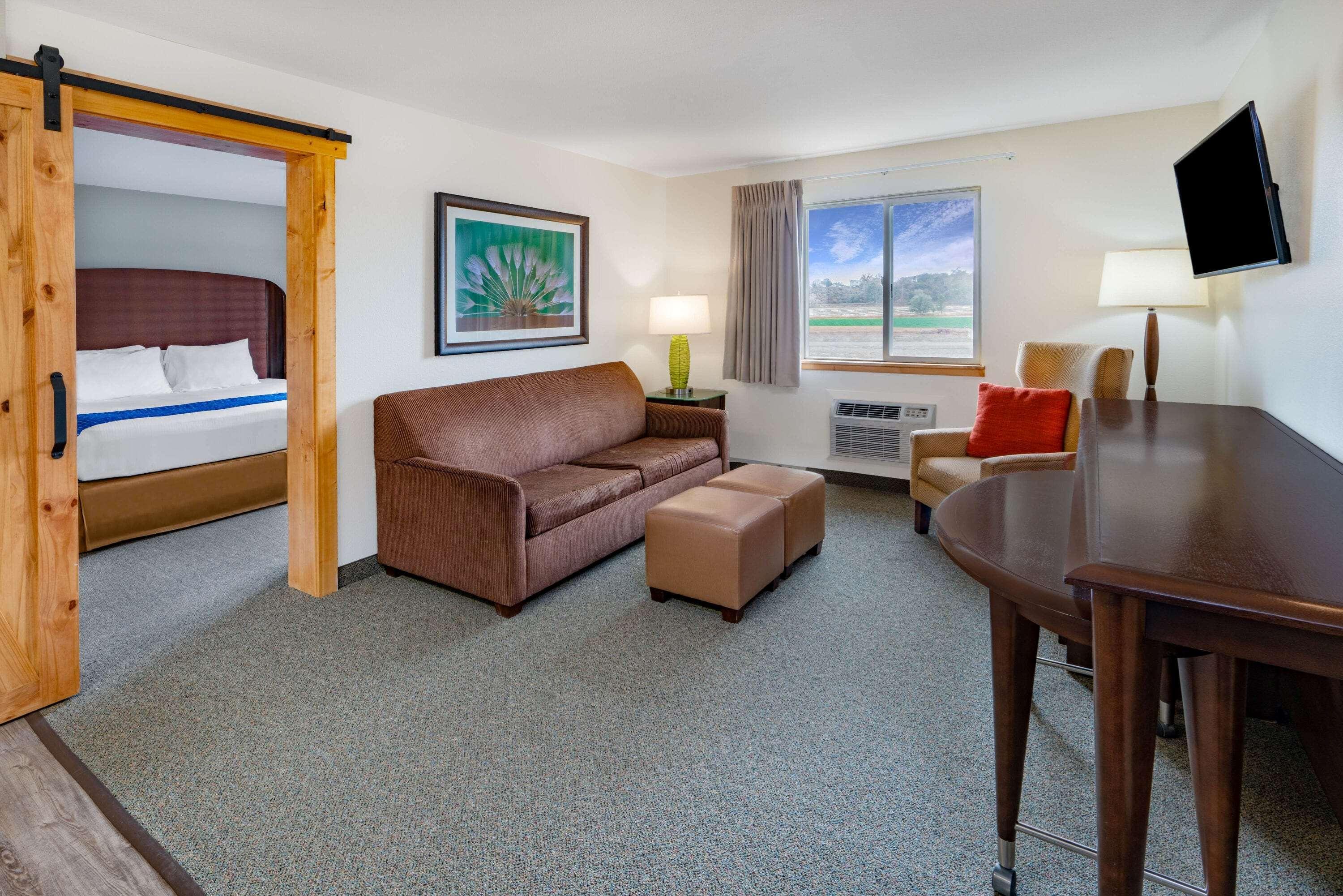 Travelodge By Wyndham Lovell Bighorns Exterior photo