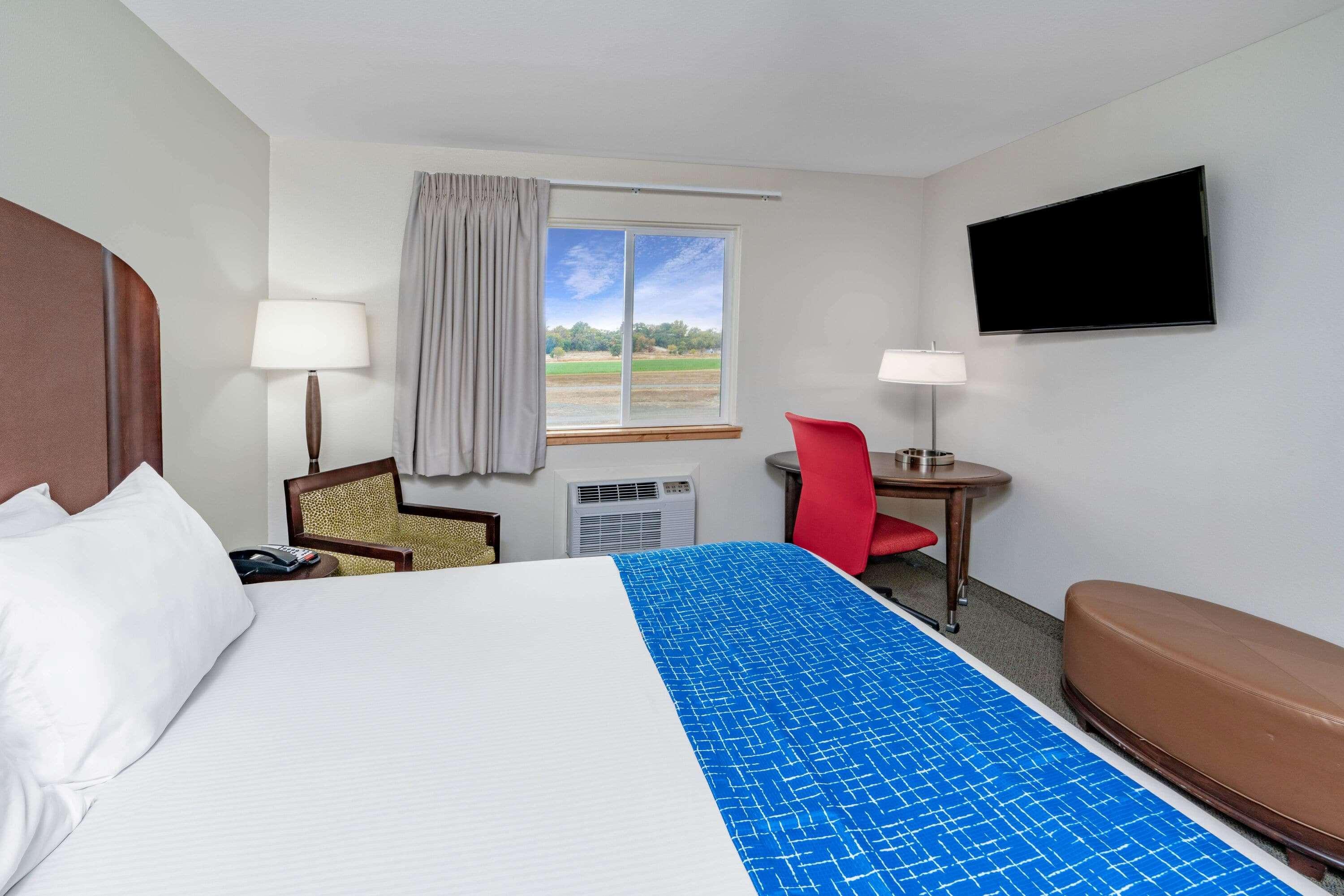 Travelodge By Wyndham Lovell Bighorns Exterior photo